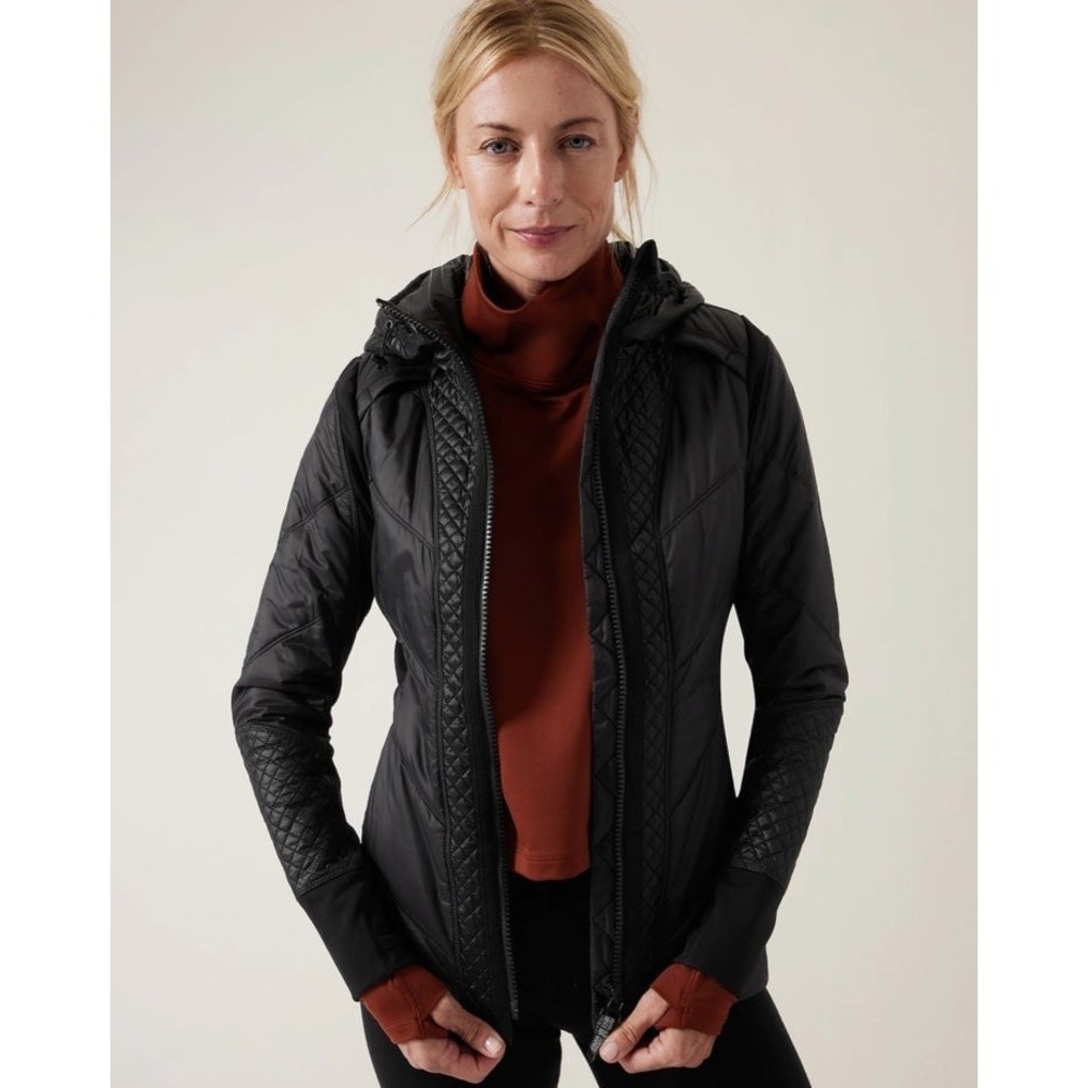 Women's Athleta Rock Ridge PrimaLoft® hooded water resistant Jacket blacked XS
